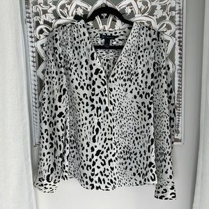 Long sleeve dress shirt